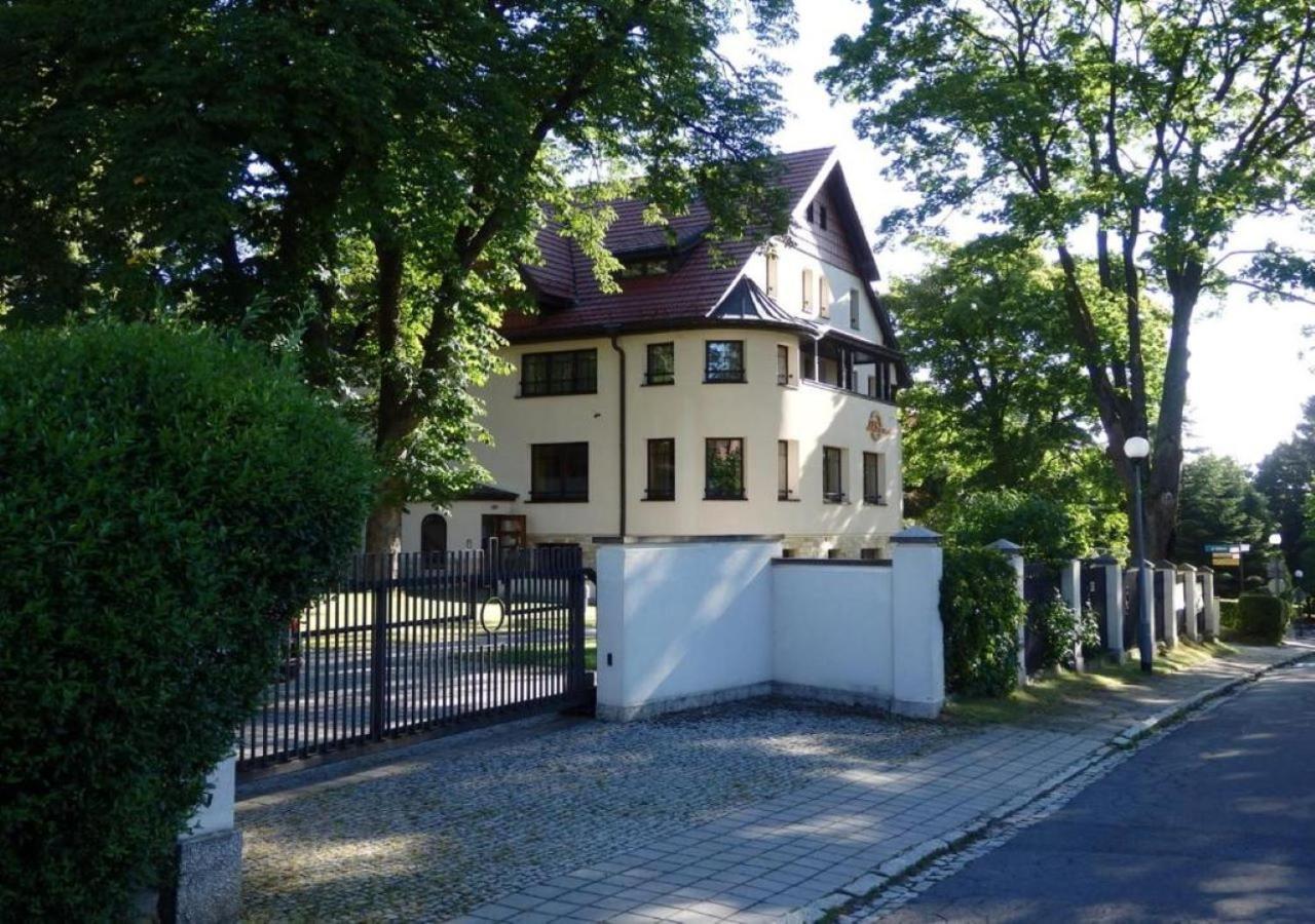 Jasny Dwor Hotel Polanica-Zdroj Exterior photo
