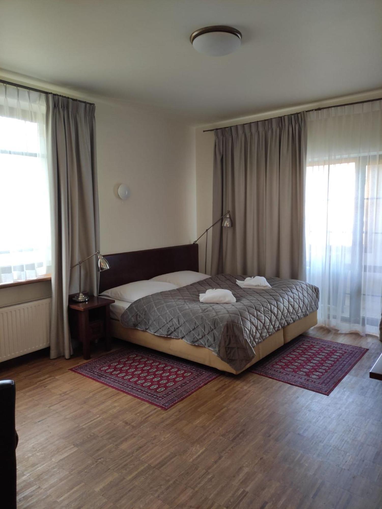 Jasny Dwor Hotel Polanica-Zdroj Exterior photo