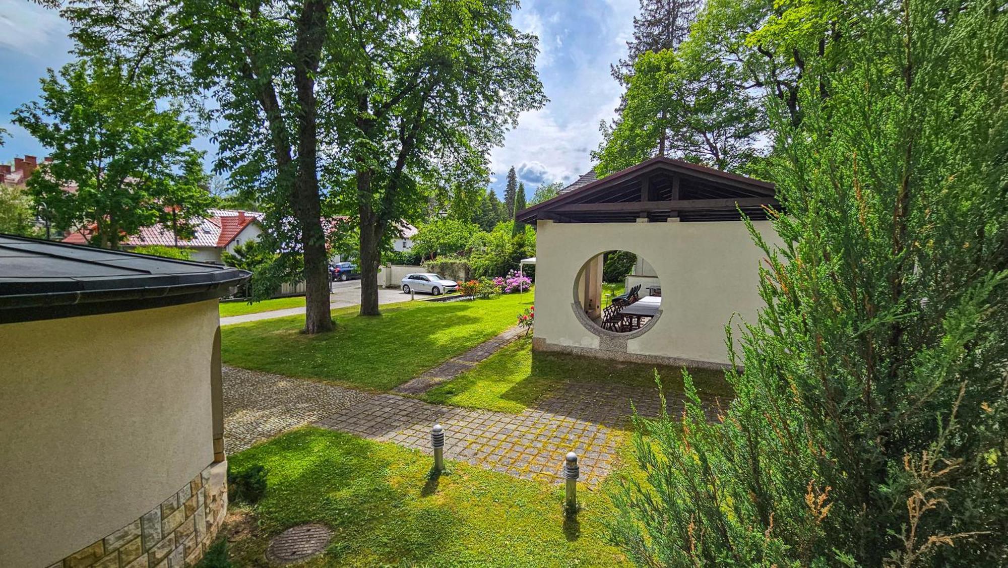 Jasny Dwor Hotel Polanica-Zdroj Exterior photo