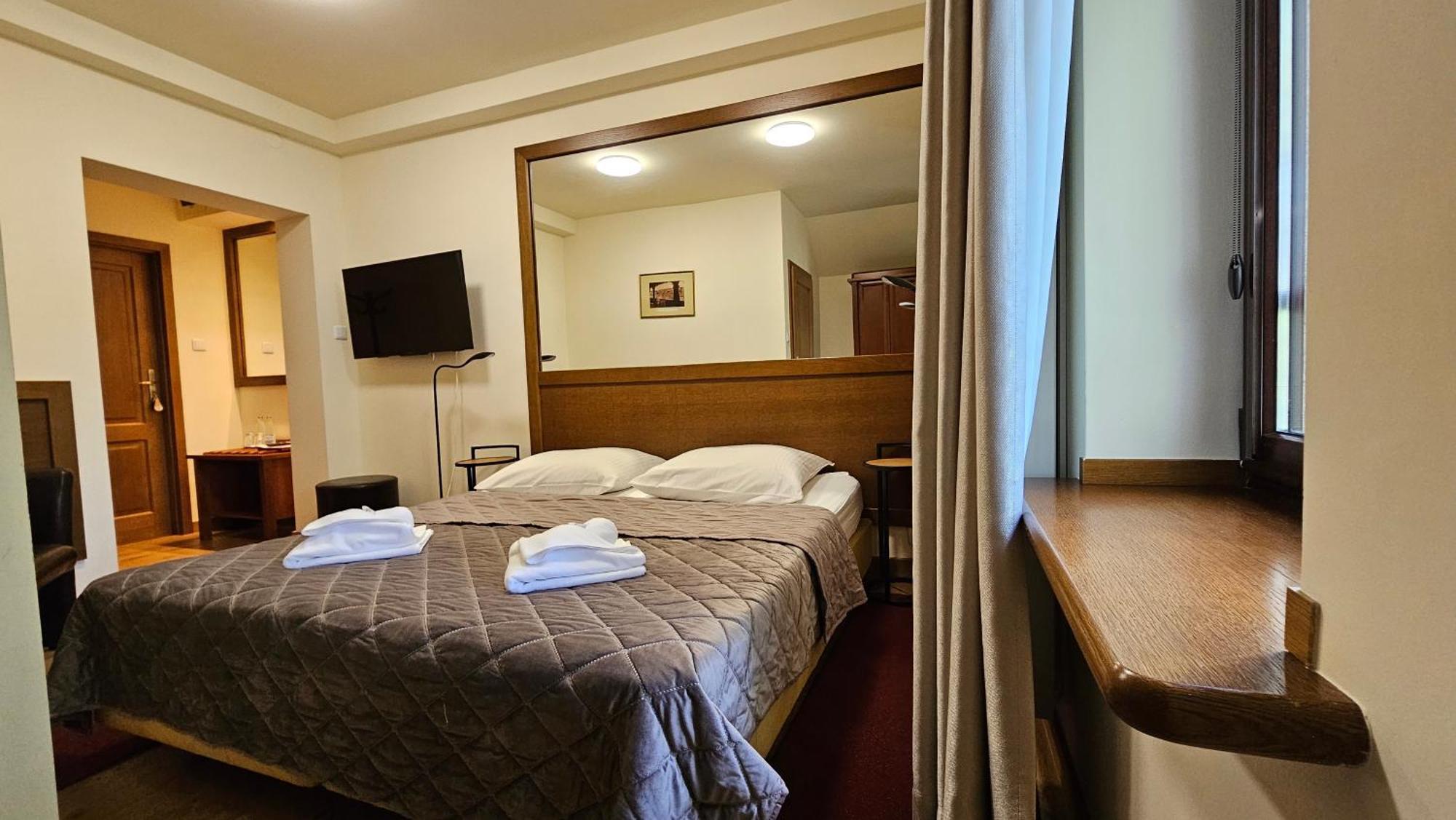 Jasny Dwor Hotel Polanica-Zdroj Exterior photo
